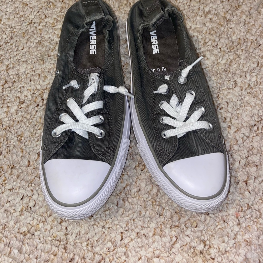 Women’s low top converse